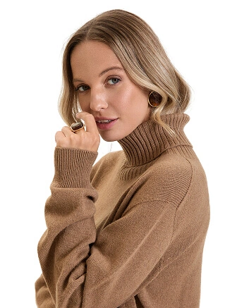 Свитер женский Cashmere&Merino blend oversize, цвет светло-коричневый, фото 2