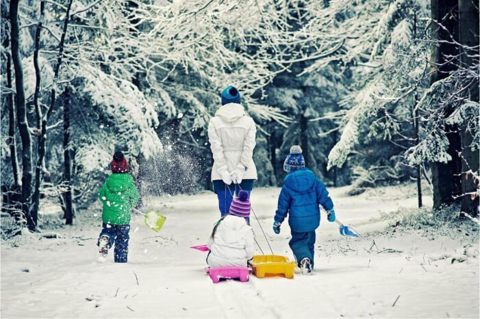 Как одевать ребенка зимой и сколько можно гулять?