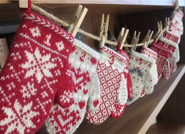 e6757772f71f1a18eab245be9937225f--countdown-to-christmas-diy-christmas (1).jpg